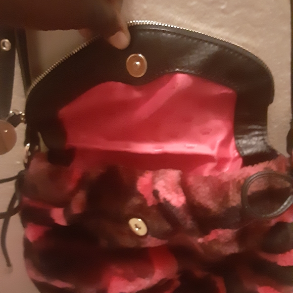 Gently used purse - Picture 11 of 12